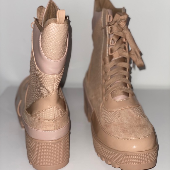 Commander Nude Snake Boots - Picture 2 of 4